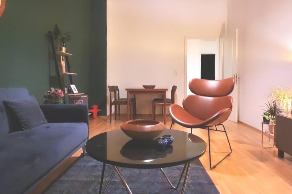 Appartamento Design Altbauwohnung Mit Balkon Und Parkplatz Lipsia