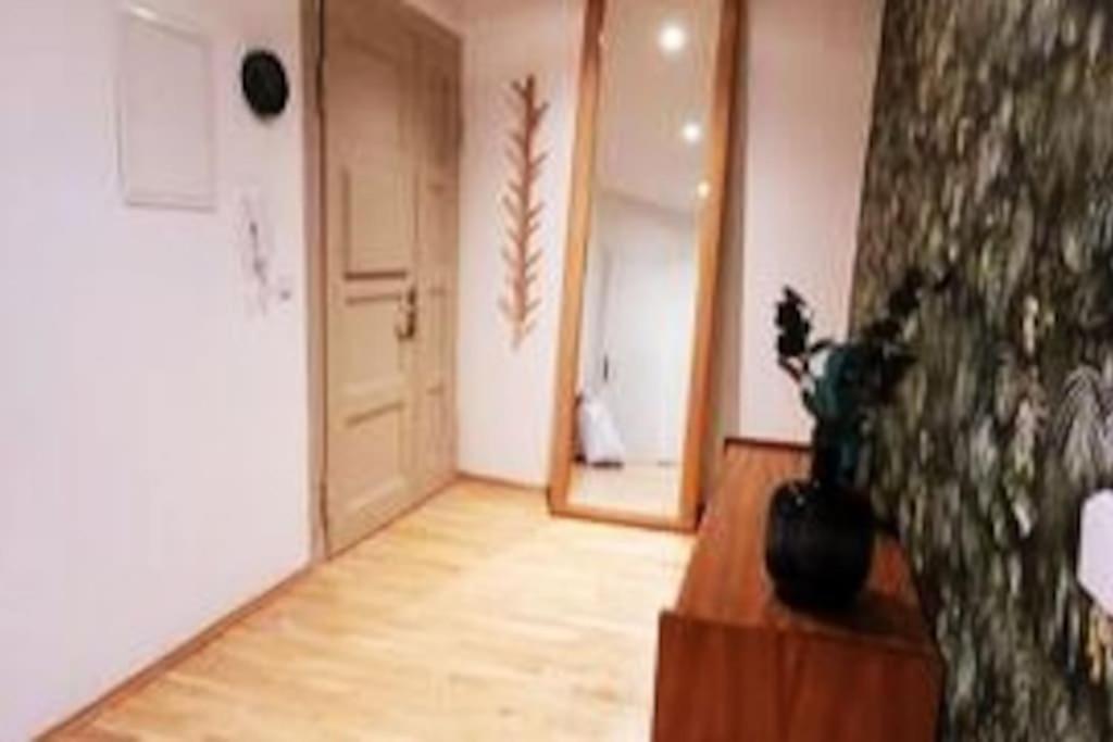 Appartamento Design Altbauwohnung Mit Balkon Und Parkplatz